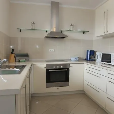 Apartments Damjanovic Makarska Room photo