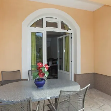 Apartments Damjanovic Makarska Room photo