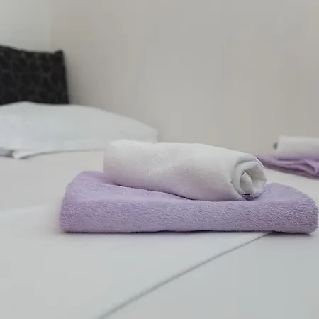Apartments Damjanovic Makarska Room photo