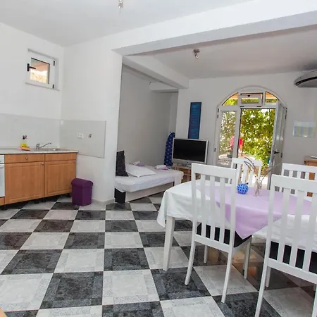 Apartments Damjanovic Makarska Exterior photo