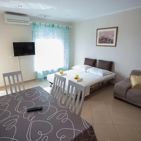 Apartments Damjanovic Makarska Exterior photo