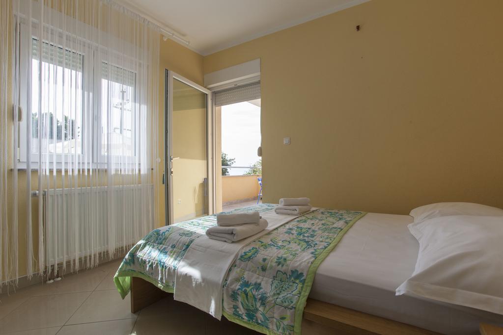 Damjanovic Apartamento Makarska