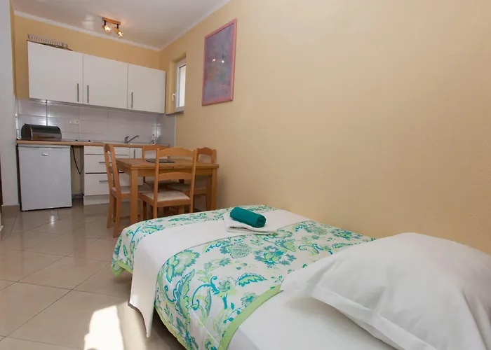 Apartments Damjanovic