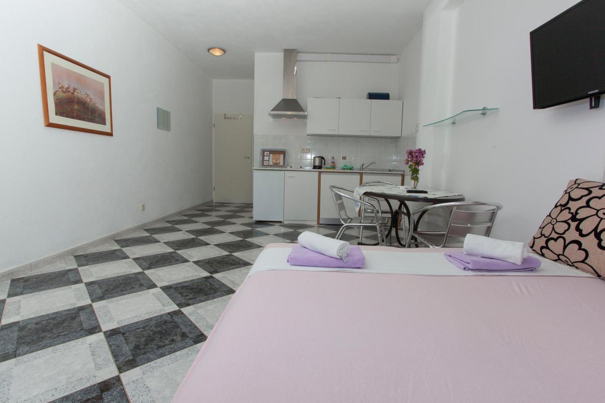 Apartment Damjanovic