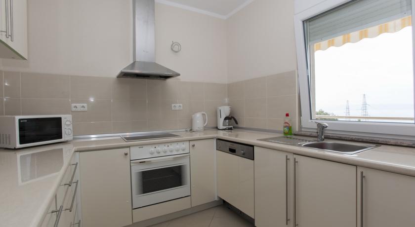 Damjanovic Apartment Makarska