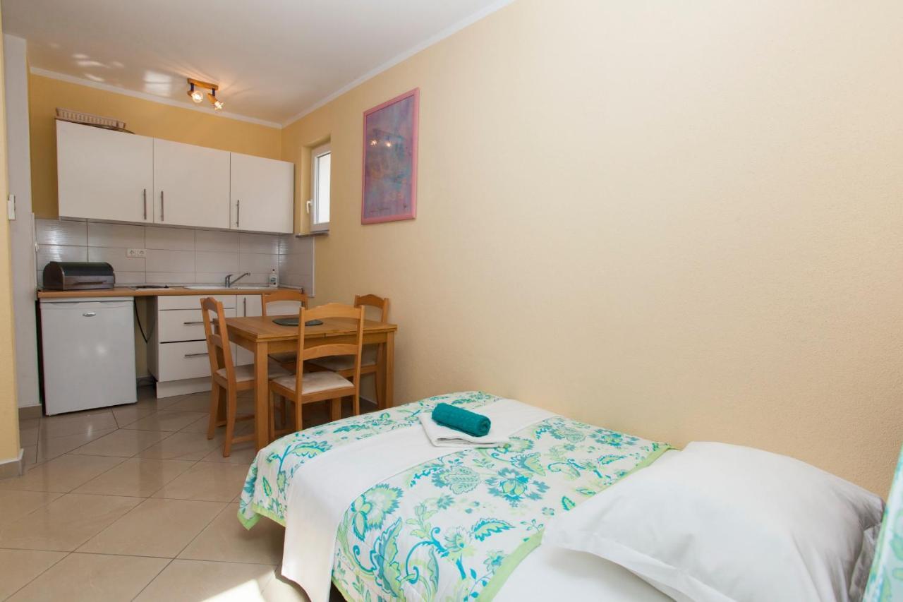 Damjanovic Apartment